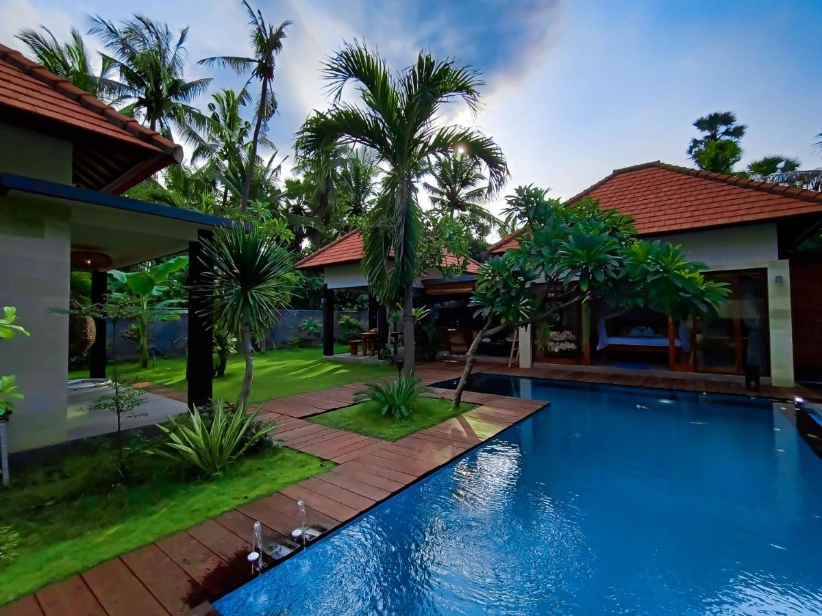 Hotel Coco Garden Kubutambahan  Exterior foto