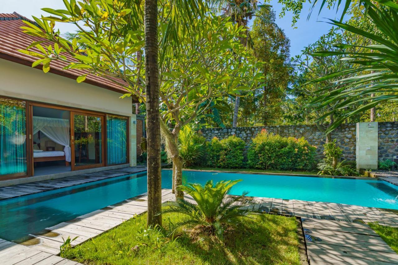 Hotel Coco Garden Kubutambahan  Exterior foto