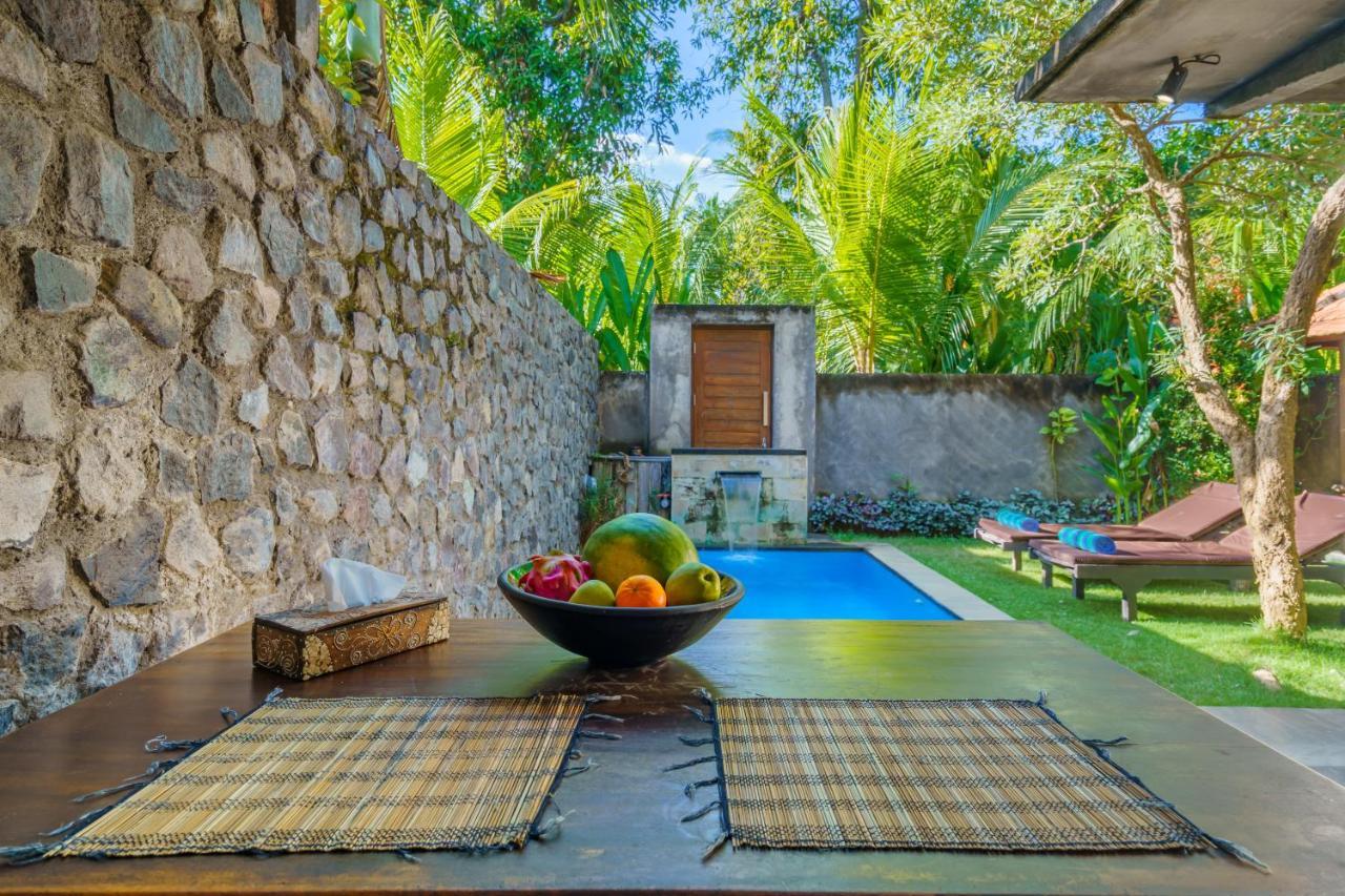 Hotel Coco Garden Kubutambahan  Exterior foto