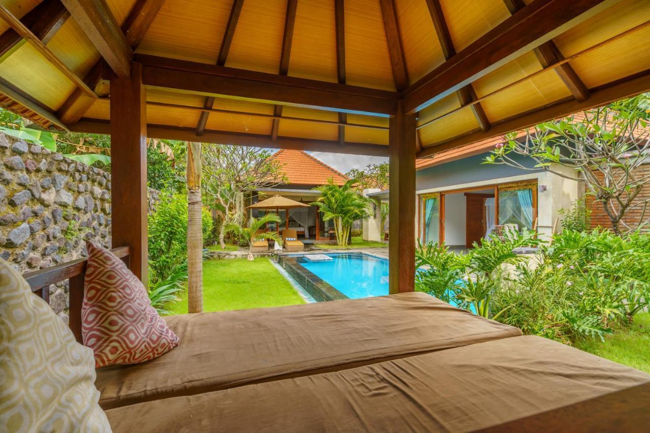 Hotel Coco Garden Kubutambahan  Exterior foto