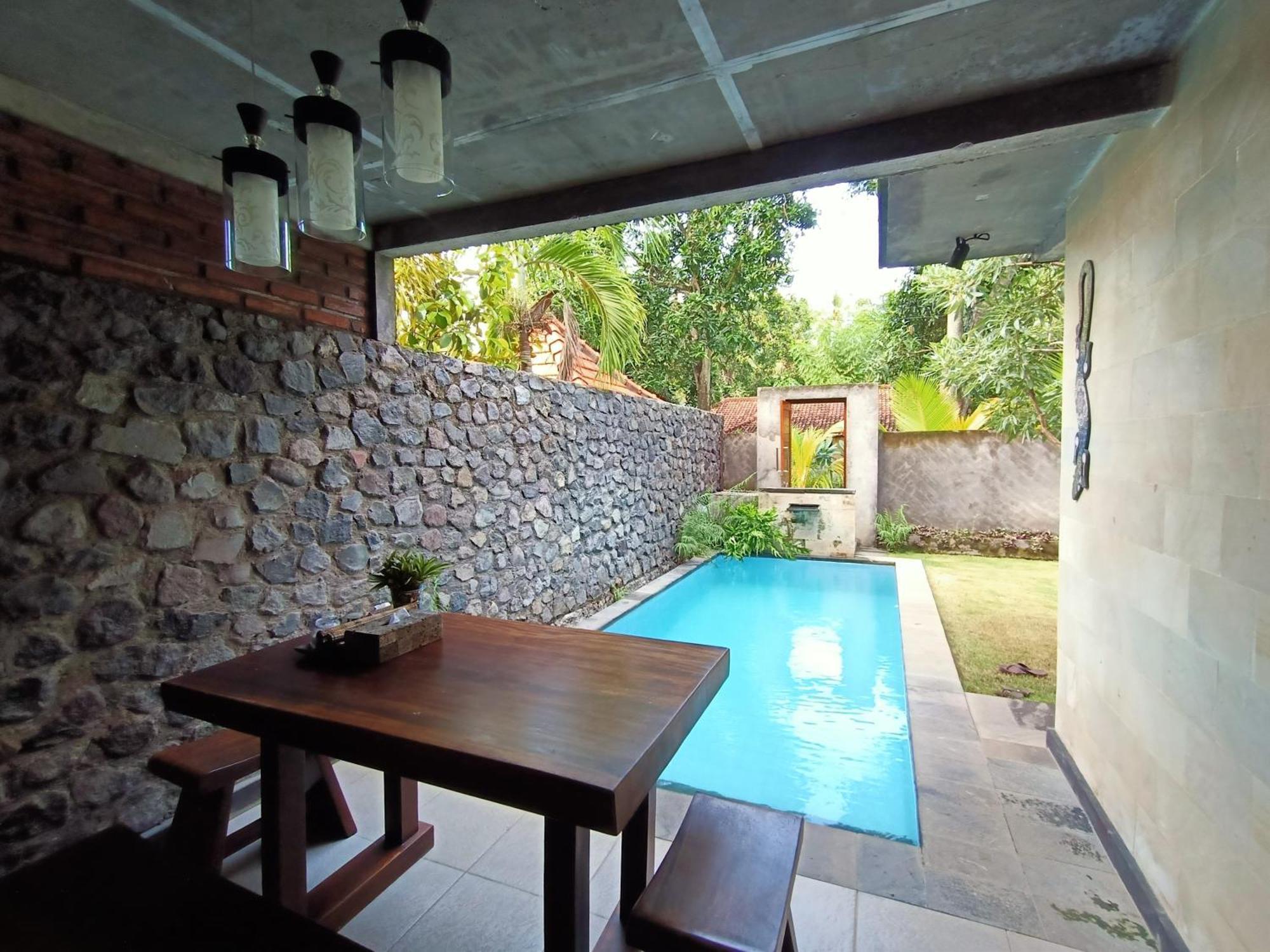 Hotel Coco Garden Kubutambahan  Exterior foto